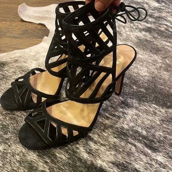Banana Republic Bev Cutout Black Heel Sandals - Picture 3 of 9